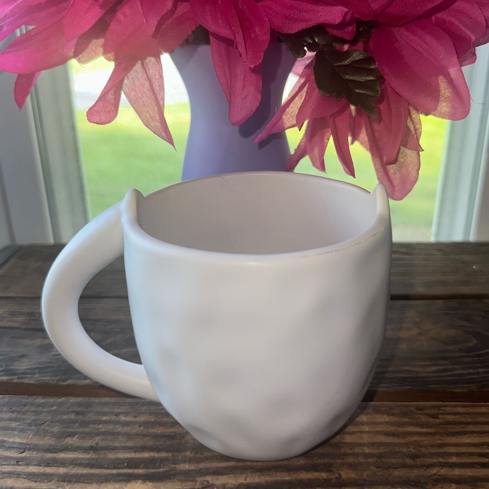 White Ceramic Cat Face Mug - 18 ounce - NWT - Picture 3 of 6